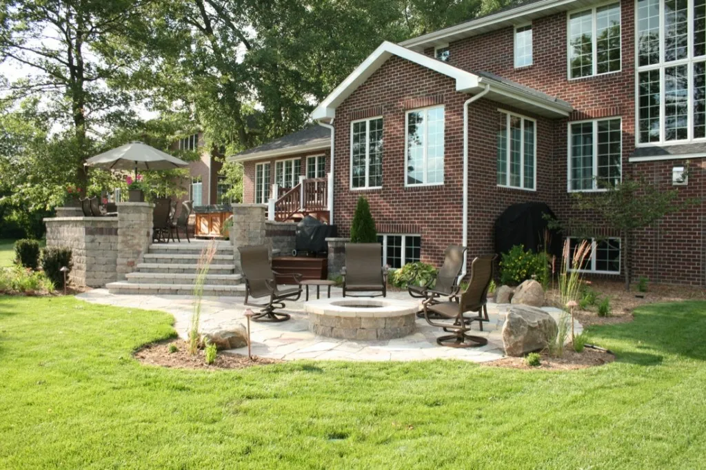 Glacier Landscape Inc. in Verona, WI