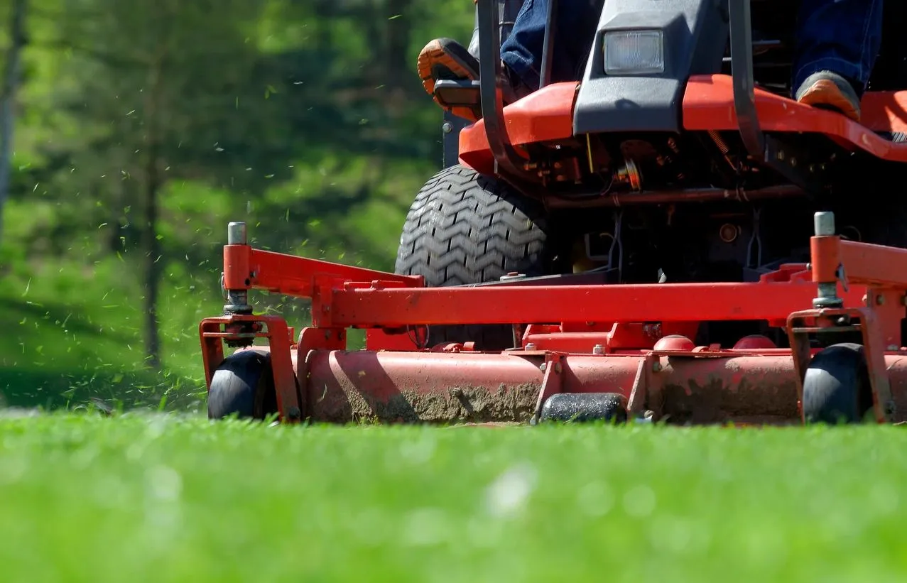 Green Stripe Mowing LLC in Hortonville, WI