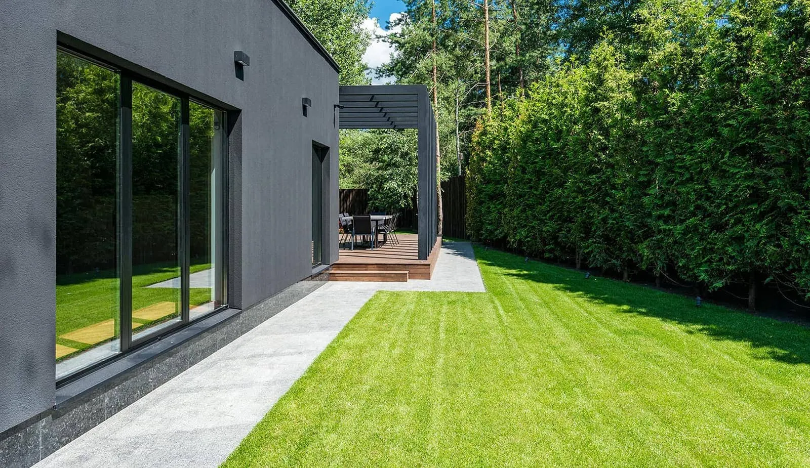 Sadler Landscaping LLC in Oak Creek, WI